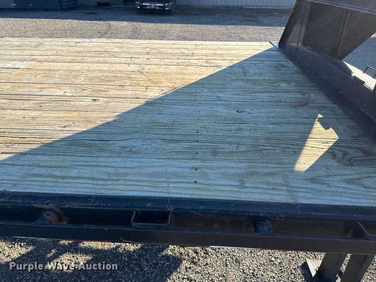 image for item EG2283 2015 PJ Trailers equipment trailer