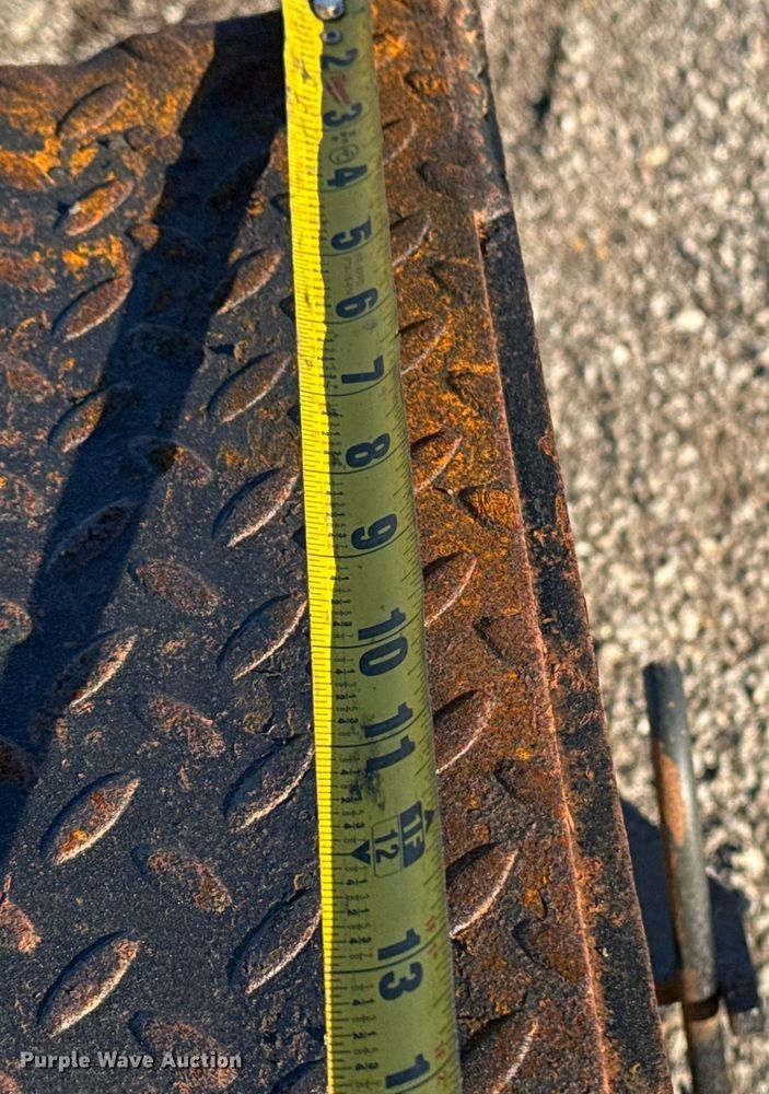 image for item EG2283 2015 PJ Trailers equipment trailer