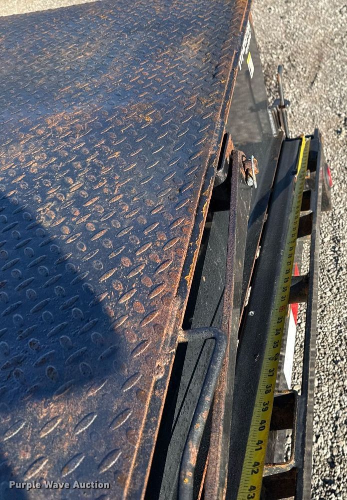 image for item EG2283 2015 PJ Trailers equipment trailer