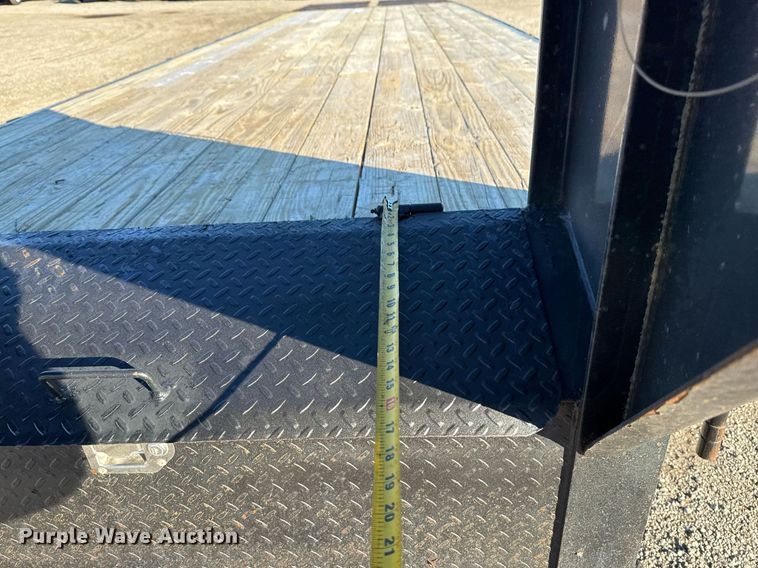 image for item EG2283 2015 PJ Trailers equipment trailer