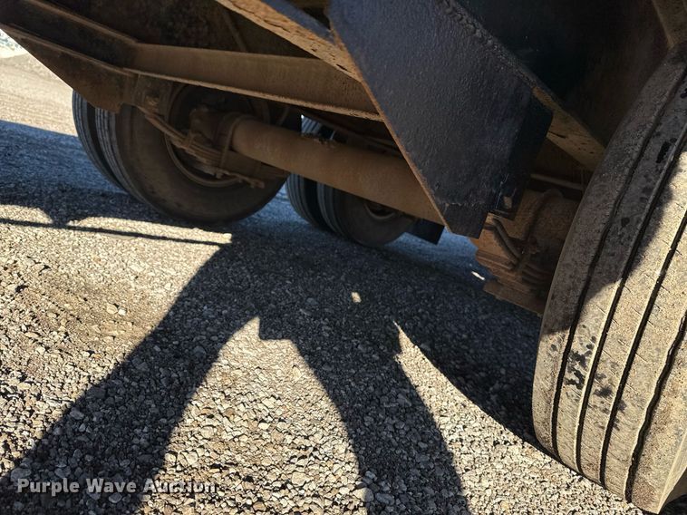 image for item EG2283 2015 PJ Trailers equipment trailer