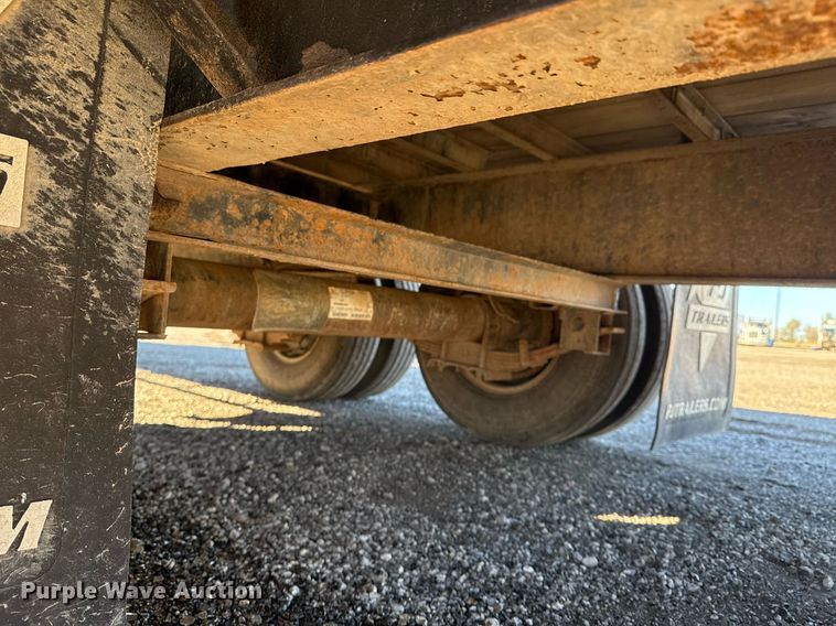 image for item EG2283 2015 PJ Trailers equipment trailer