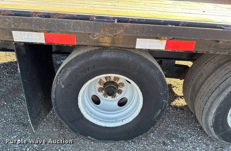 image for item EG2283 2015 PJ Trailers equipment trailer