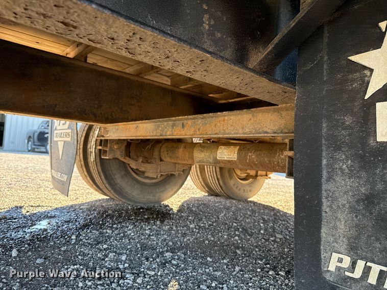 image for item EG2283 2015 PJ Trailers equipment trailer