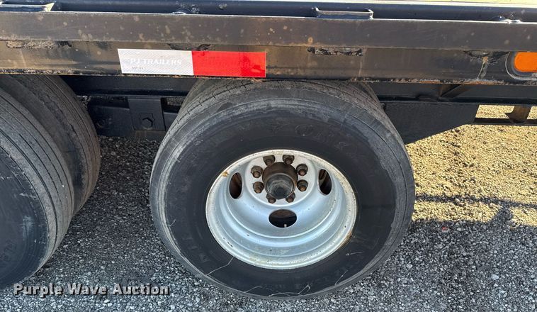 image for item EG2283 2015 PJ Trailers equipment trailer