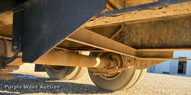 image for item EG2283 2015 PJ Trailers equipment trailer