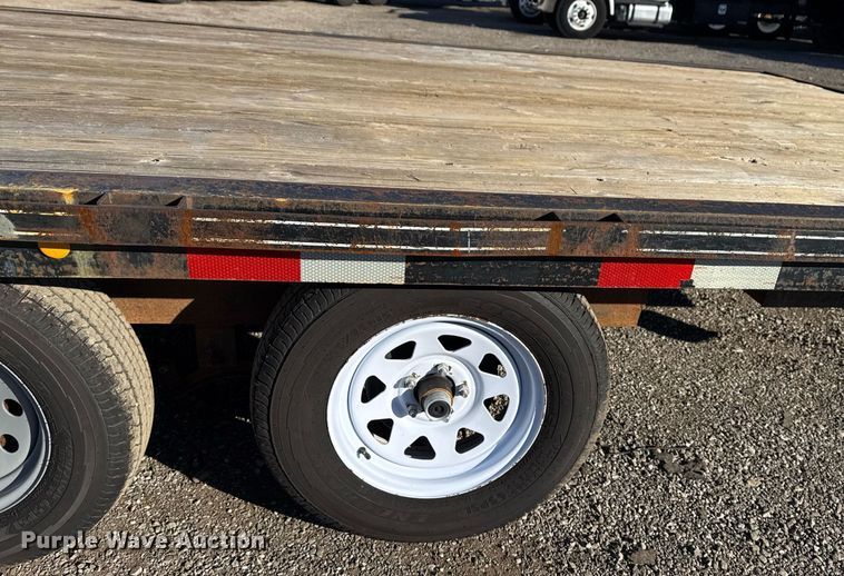 image for item EG2303 2013 Carry-On utility trailer