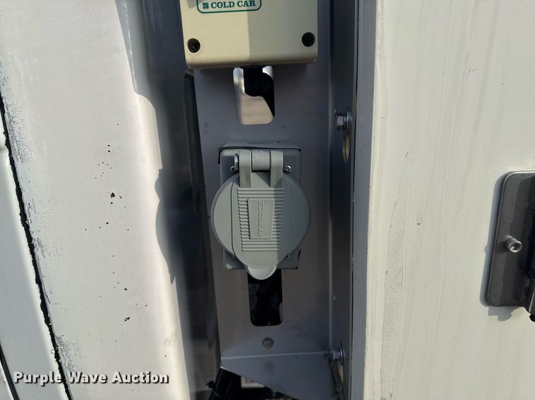 image for item EG2319 2018 Ford E450 Super Duty refrigerated truck