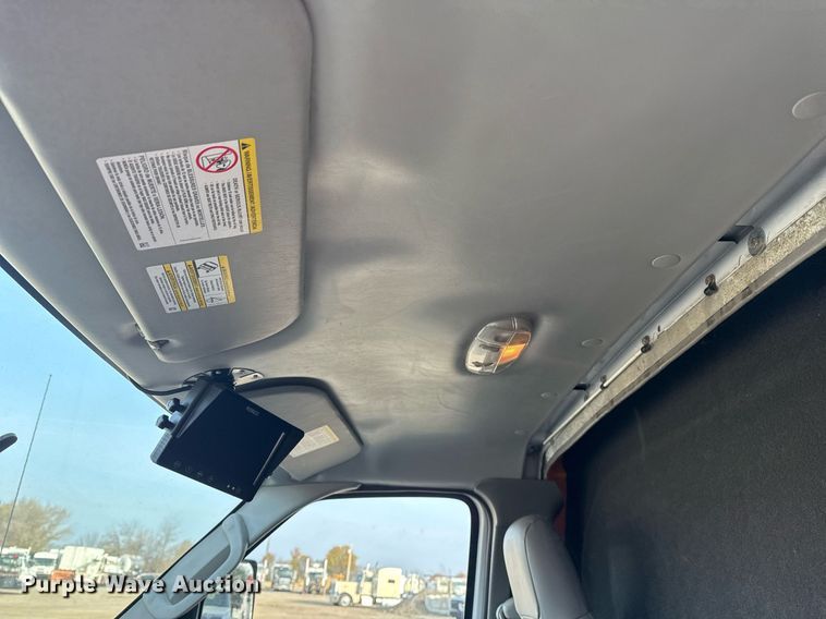 image for item EG2319 2018 Ford E450 Super Duty refrigerated truck