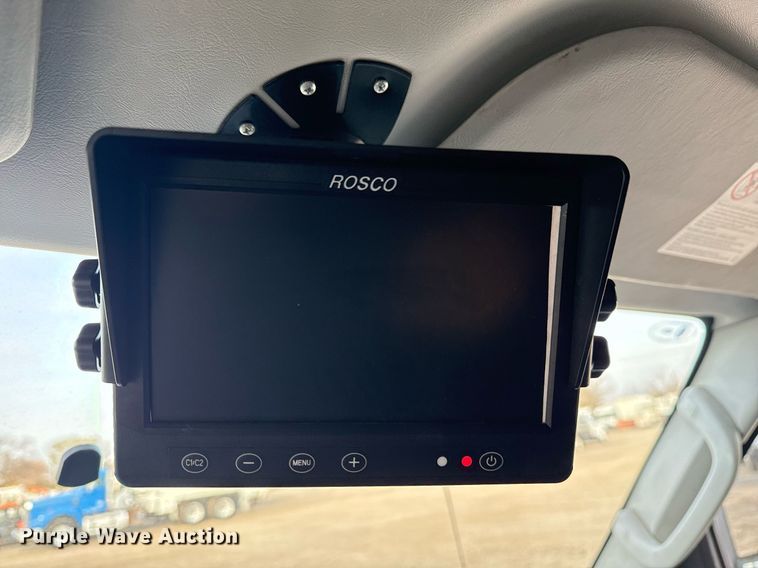 image for item EG2319 2018 Ford E450 Super Duty refrigerated truck