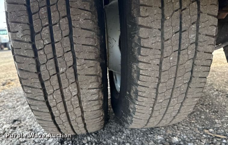 image for item EG2319 2018 Ford E450 Super Duty refrigerated truck