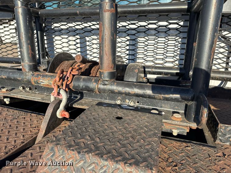 image for item EG2334 2006 Ford F750 Super Duty SuperCab flatbed truck