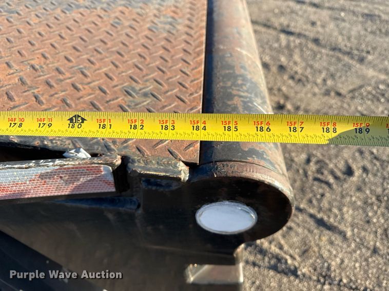 image for item EG2334 2006 Ford F750 Super Duty SuperCab flatbed truck