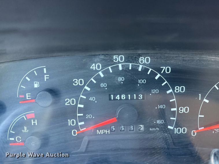 image for item EG2334 2006 Ford F750 Super Duty SuperCab flatbed truck