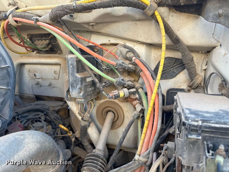 image for item EG2334 2006 Ford F750 Super Duty SuperCab flatbed truck