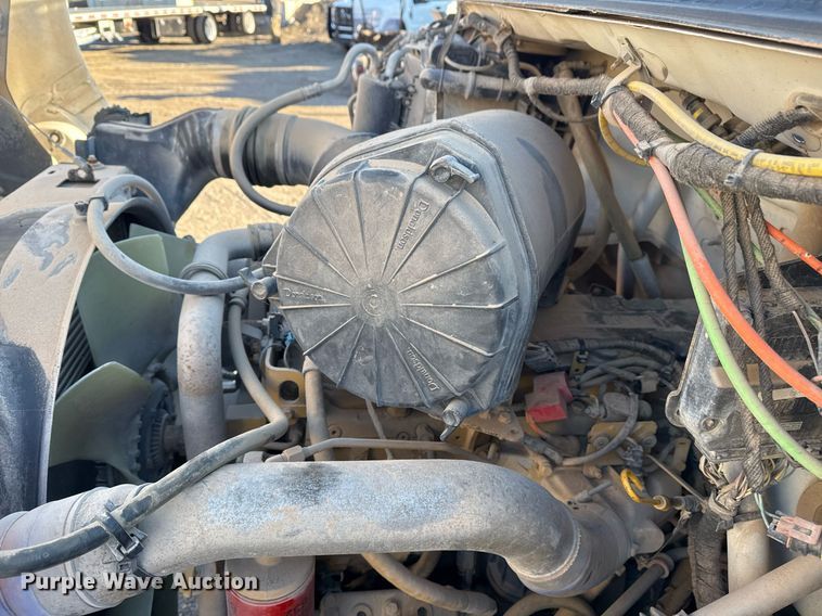 image for item EG2334 2006 Ford F750 Super Duty SuperCab flatbed truck