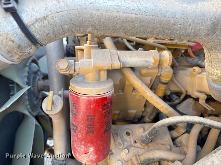 image for item EG2334 2006 Ford F750 Super Duty SuperCab flatbed truck