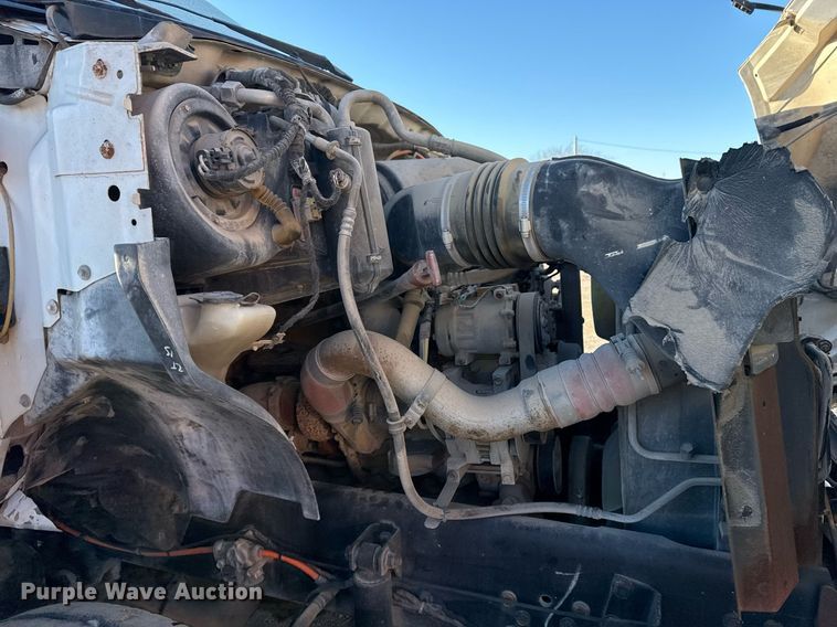 image for item EG2334 2006 Ford F750 Super Duty SuperCab flatbed truck