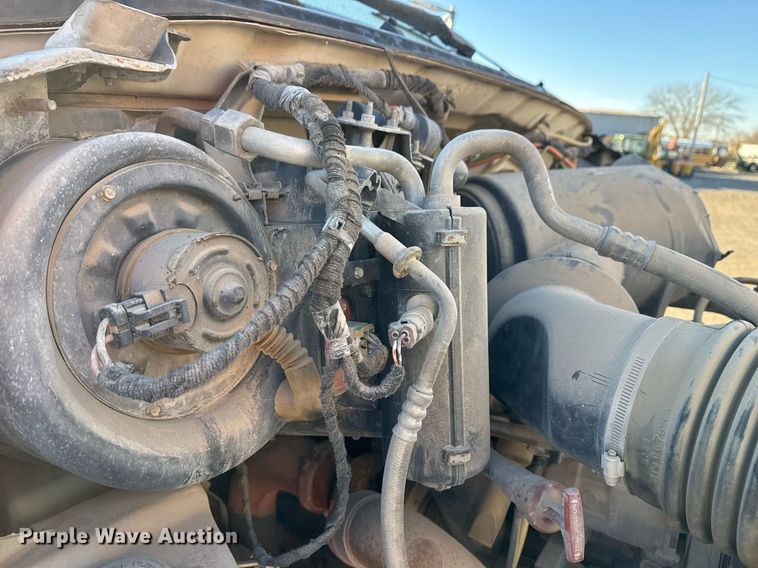 image for item EG2334 2006 Ford F750 Super Duty SuperCab flatbed truck