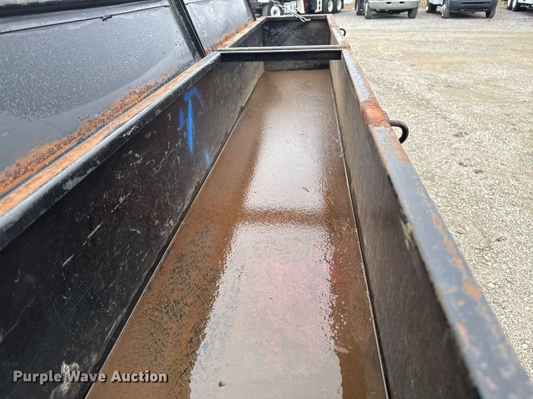 image for item EG2369 2005 Ford F550 Super Duty flatbed truck