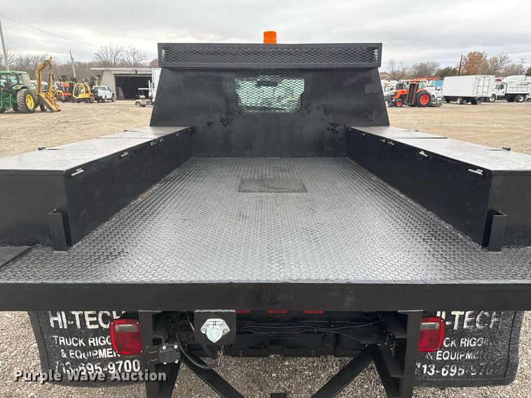 image for item EG2369 2005 Ford F550 Super Duty flatbed truck