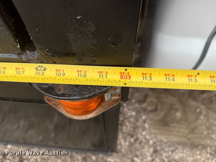 image for item EG2369 2005 Ford F550 Super Duty flatbed truck