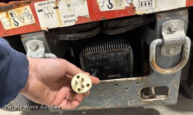 image for item EG7069 2017 Skyjack SJ16 vertical lift