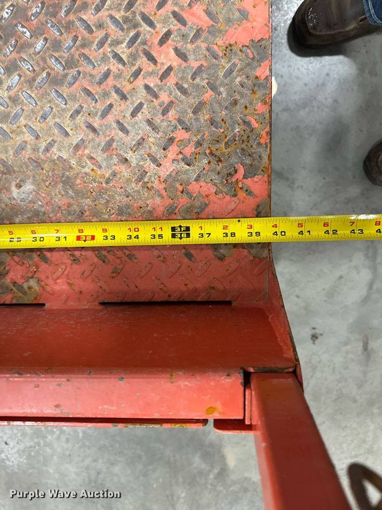 image for item EG7069 2017 Skyjack SJ16 vertical lift