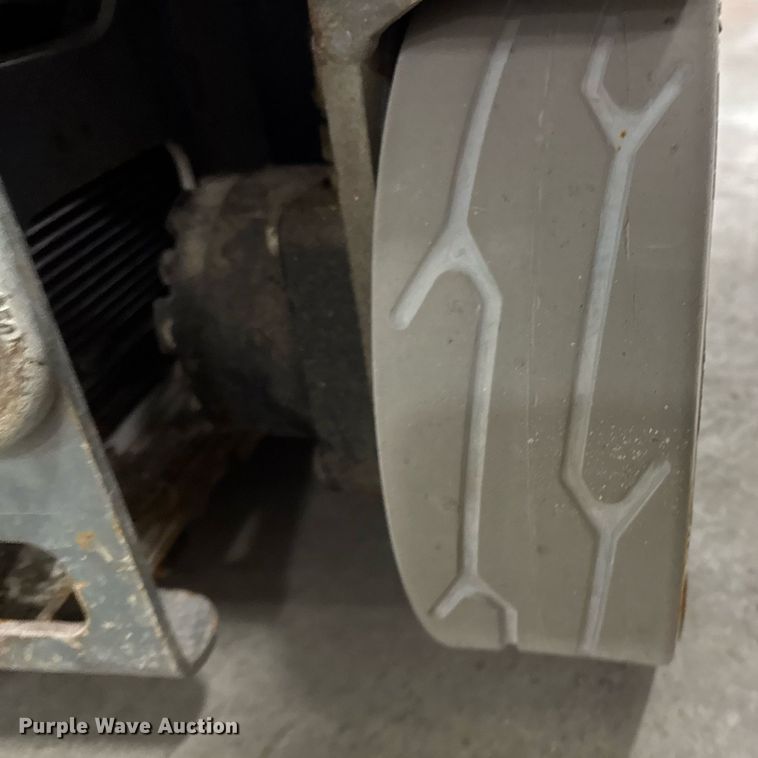 image for item EG7069 2017 Skyjack SJ16 vertical lift