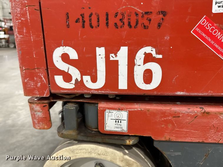 image for item EG7070 2017 Skyjack SJ16 vertical lift