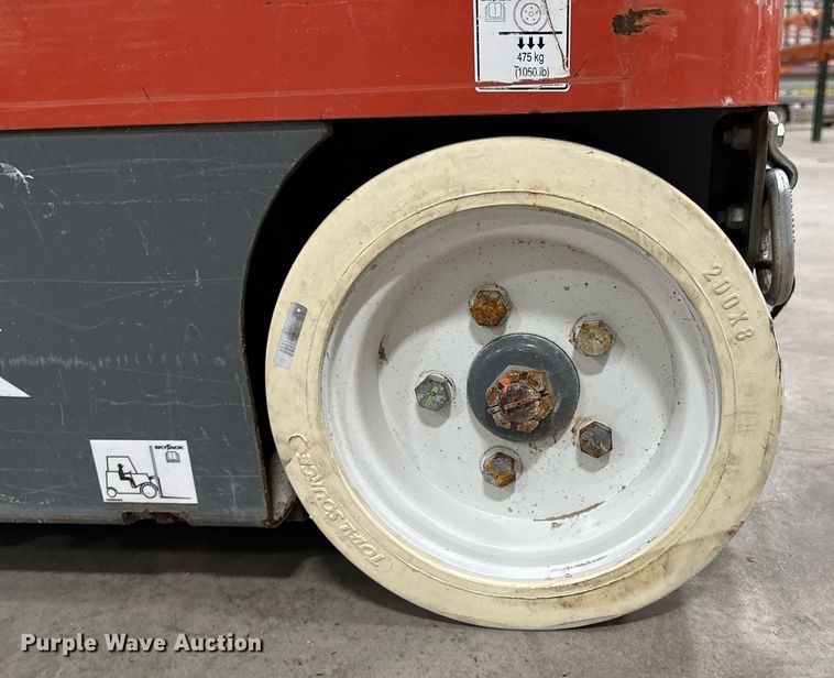 image for item EG7070 2017 Skyjack SJ16 vertical lift