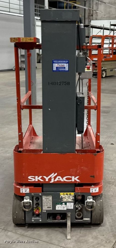 image for item EG7071 2017 Skyjack SJ16 vertical lift