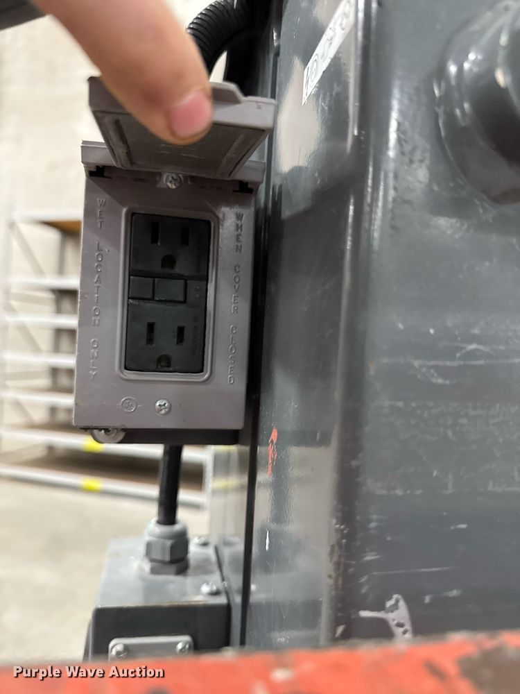 image for item EG7071 2017 Skyjack SJ16 vertical lift