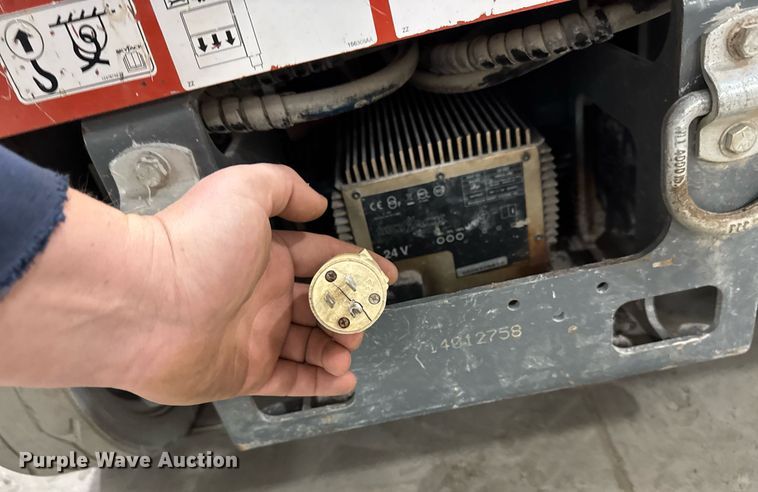 image for item EG7071 2017 Skyjack SJ16 vertical lift