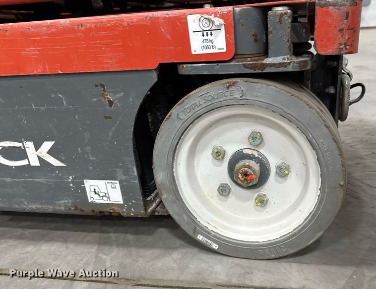 image for item EG7072 2017 Skyjack SJ16 vertical lift