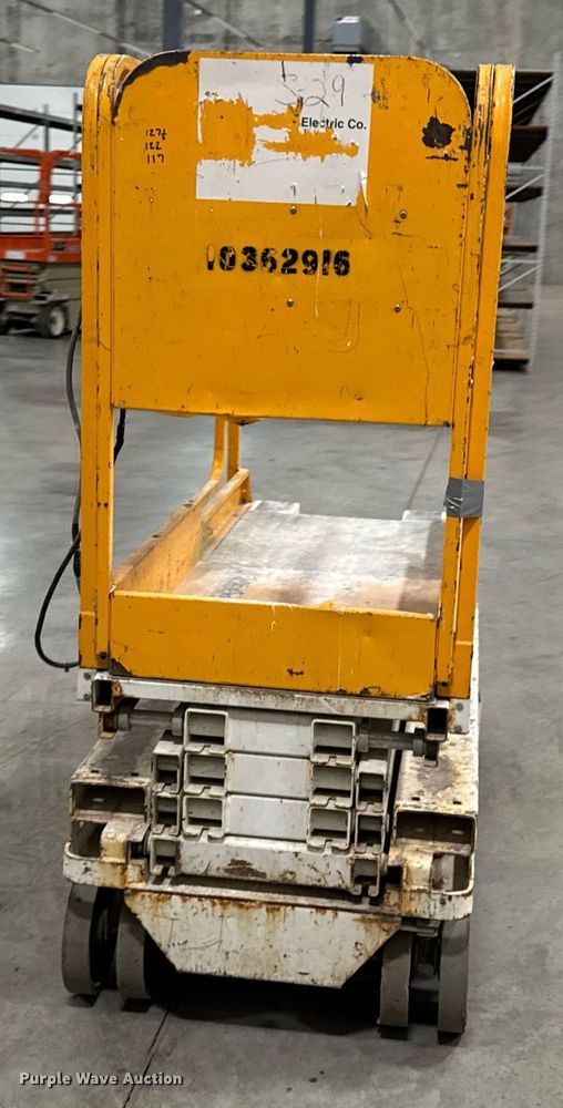 image for item EG7074 2015 Hy-Brid HB-1430 scissor lift