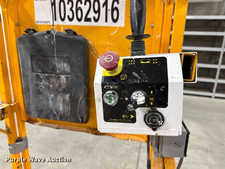 image for item EG7074 2015 Hy-Brid HB-1430 scissor lift