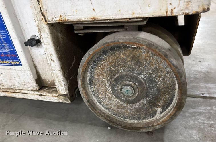 image for item EG7074 2015 Hy-Brid HB-1430 scissor lift