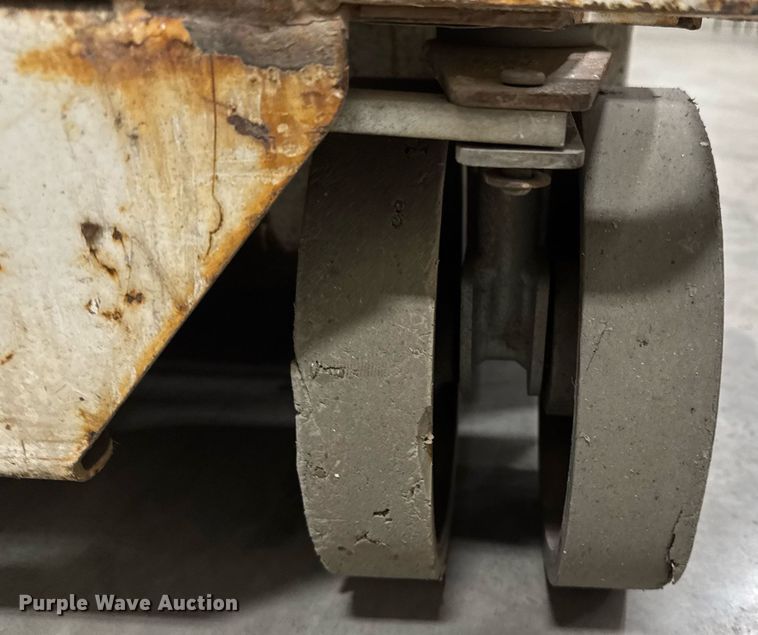 image for item EG7074 2015 Hy-Brid HB-1430 scissor lift