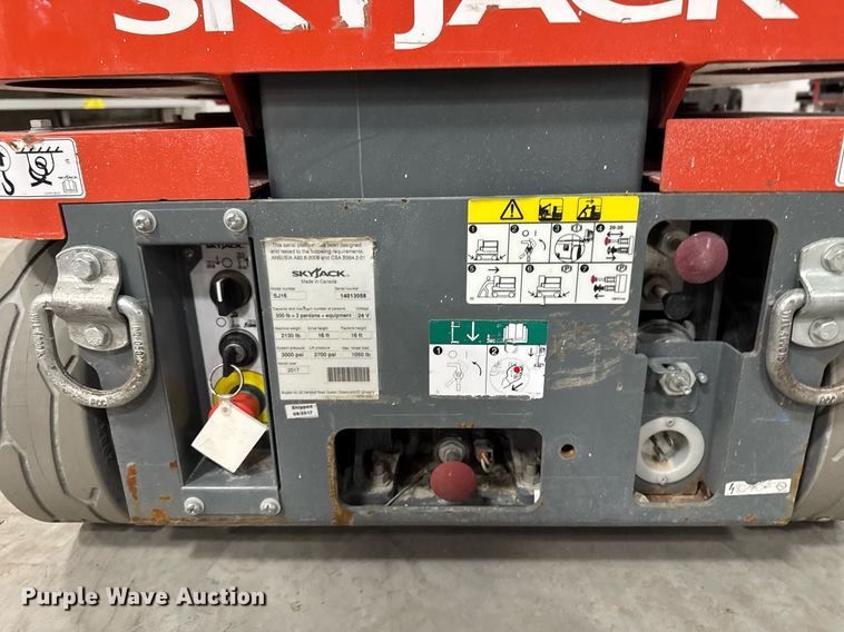 image for item EG7075 2017 Skyjack SJ16 vertical lift