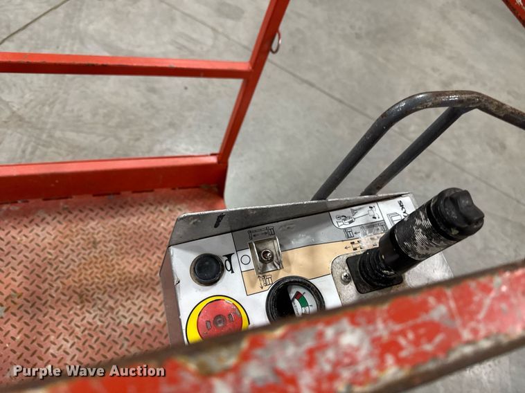 image for item EG7075 2017 Skyjack SJ16 vertical lift