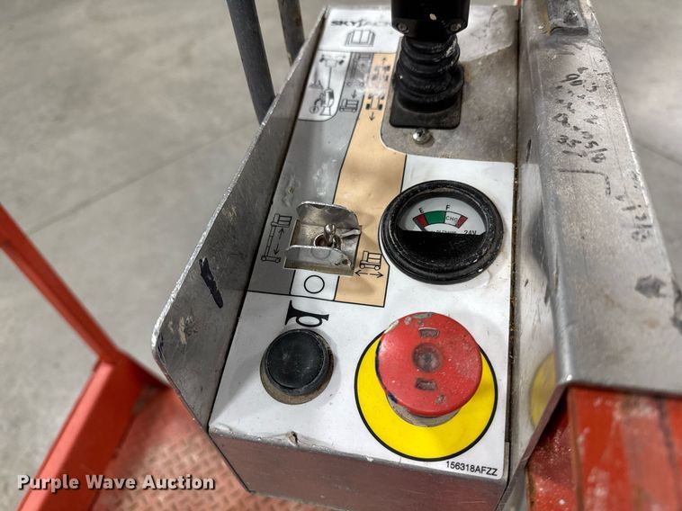 image for item EG7075 2017 Skyjack SJ16 vertical lift