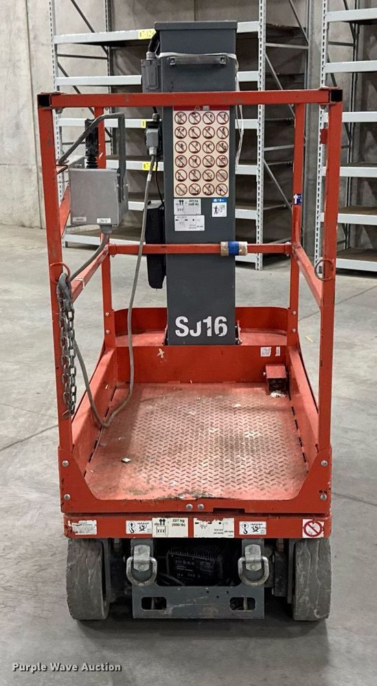 image for item EG7076 2017 Skyjack SJ16 vertical lift