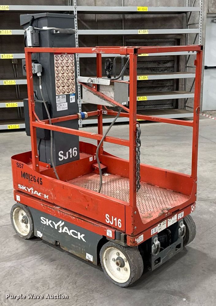 image for item EG7076 2017 Skyjack SJ16 vertical lift