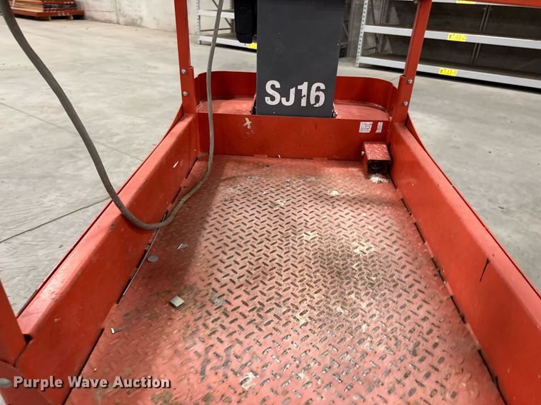 image for item EG7076 2017 Skyjack SJ16 vertical lift