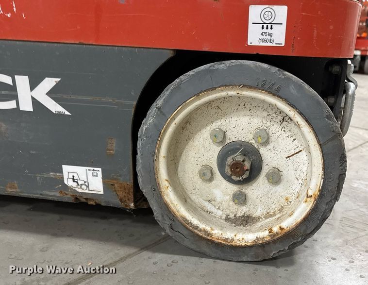 image for item EG7076 2017 Skyjack SJ16 vertical lift