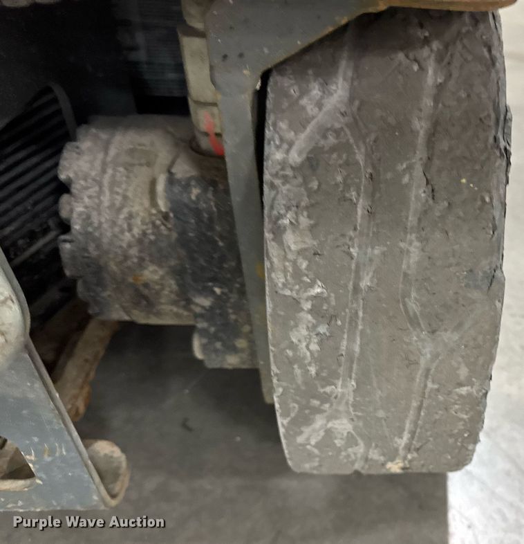 image for item EG7076 2017 Skyjack SJ16 vertical lift