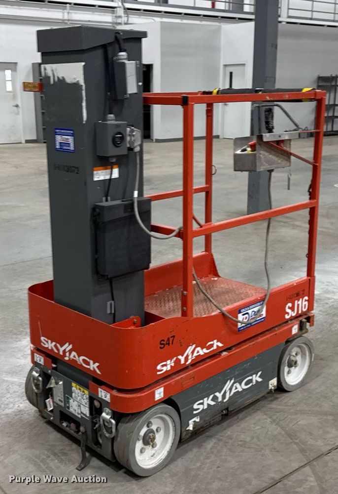 image for item EG7077 Skyjack SJ16 vertical lift