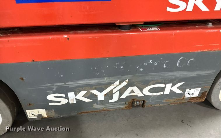 image for item EG7077 Skyjack SJ16 vertical lift