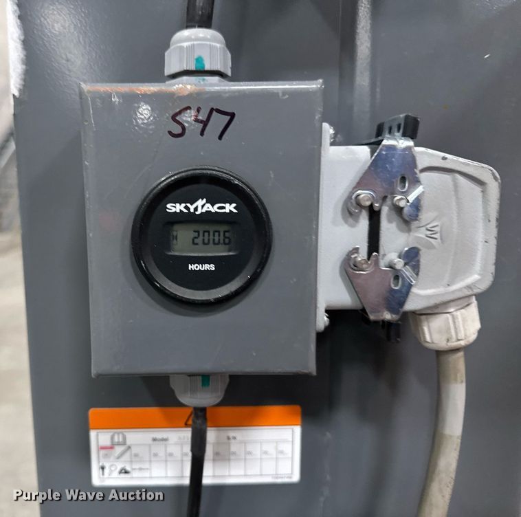 image for item EG7077 Skyjack SJ16 vertical lift